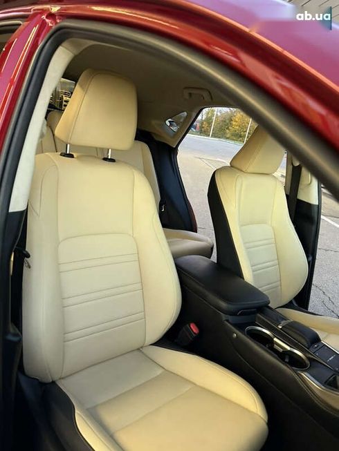 Lexus NX 2018 - фото 19