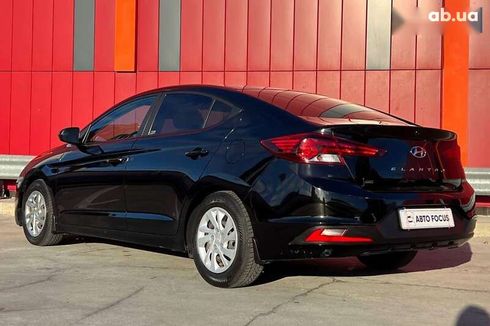 Hyundai Elantra 2019 - фото 5