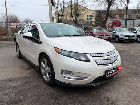 Chevrolet Volt 2014 белый - фото 8