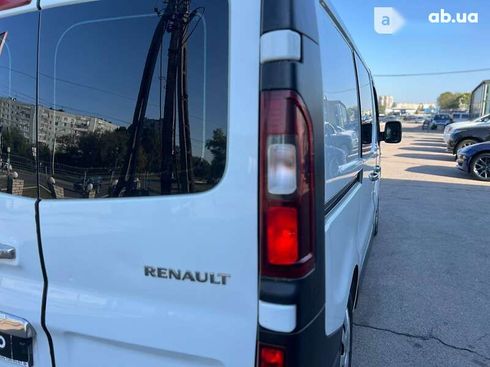 Renault Trafic 2015 - фото 18