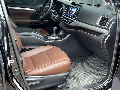 Toyota Highlander 2018 - фото 10