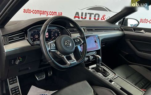 Volkswagen Passat 2018 - фото 17