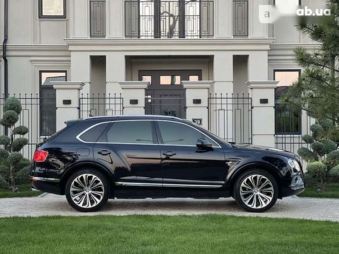 Bentley Bentayga 2017 - фото 20