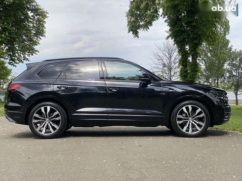 Volkswagen Touareg 2019 - фото 11