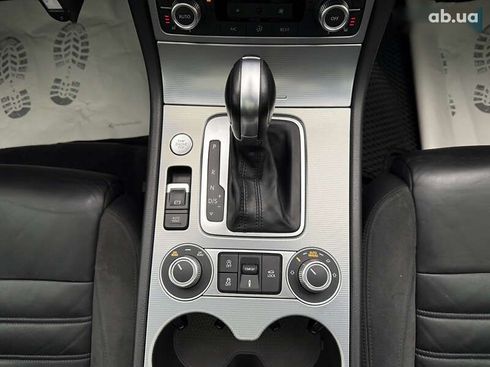 Volkswagen Touareg 2015 - фото 22