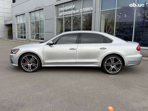 Volkswagen Passat 2016 - фото 4