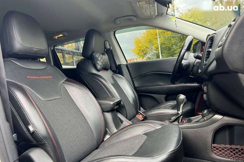 Jeep Compass 2020 - фото 9