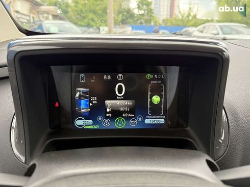 Chevrolet Volt 2015 - фото 28