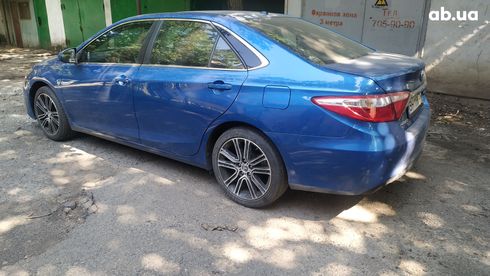 Toyota Camry 2016 синий - фото 4