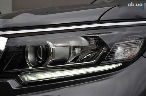 Toyota Land Cruiser Prado 2019 - фото 17