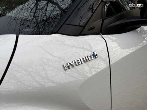 Toyota C-HR 2019 белый - фото 13