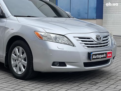 Toyota Camry 2008 серый - фото 4