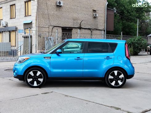 Kia Soul 2018 синий - фото 7