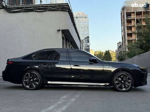 BMW i7 2025 - фото 14