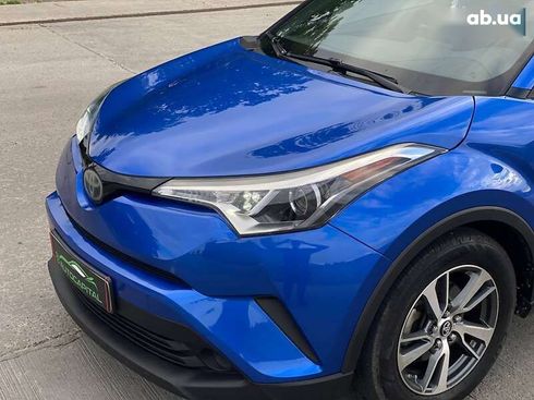 Toyota C-HR 2018 - фото 11