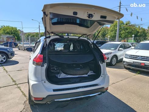 Nissan Rogue 2017 белый - фото 11