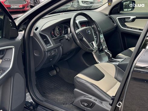 Volvo XC60 2016 черный - фото 17