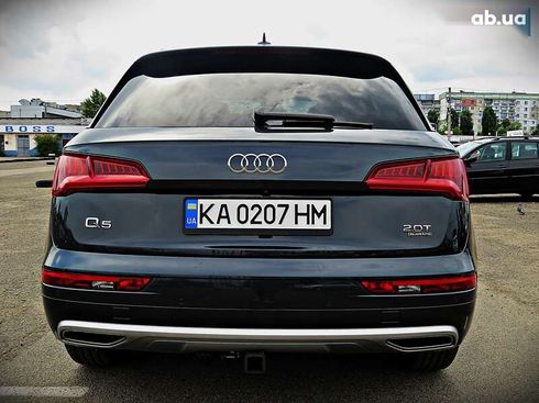 Audi Q5 2017 - фото 10