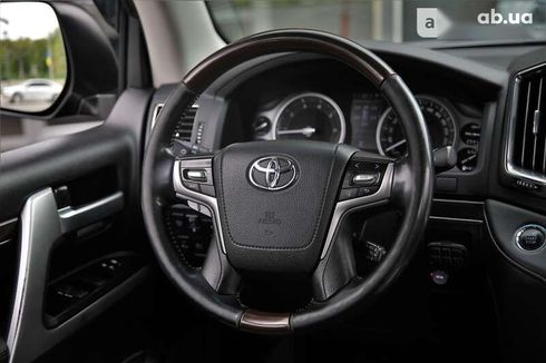 Toyota Land Cruiser 2019 - фото 15
