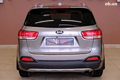 Kia Sorento 2017 серый - фото 6