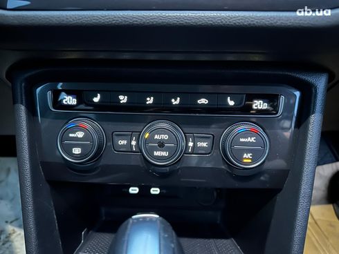 Volkswagen Tiguan 2021 белый - фото 48