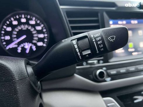 Hyundai Elantra 2018 - фото 22