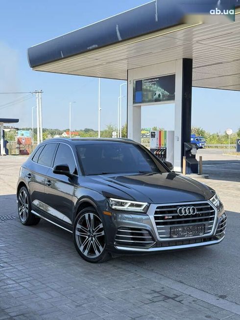 Audi SQ5 2018 - фото 13