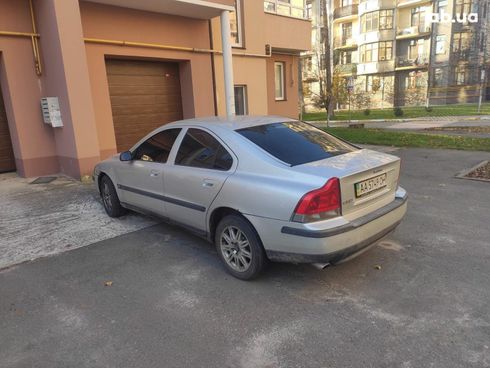 Volvo S60 2004 серебристый - фото 5