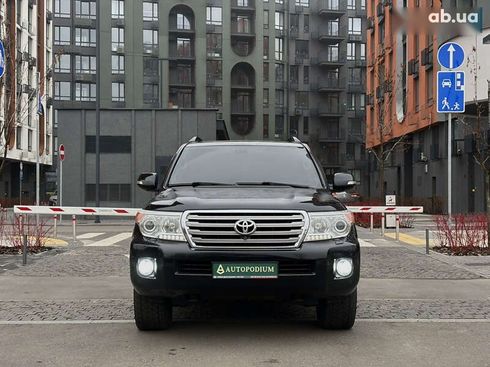 Toyota Land Cruiser 2013 - фото 2