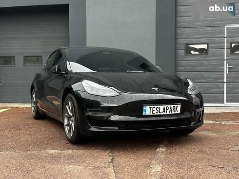 Tesla Model 3 2021 - фото 12