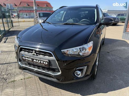 Mitsubishi Outlander 2015 - фото 2