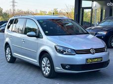 Купити Volkswagen Touran 2013 бу в Чернівцях - купити на Автобазарі