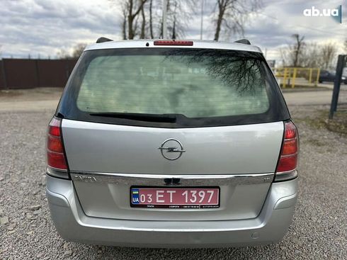 Opel Zafira 2005 - фото 17