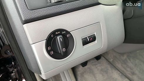 Volkswagen Multivan 2014 - фото 22