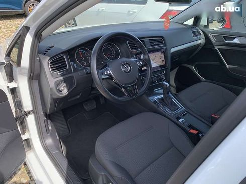 Volkswagen e-Golf 2020 - фото 2