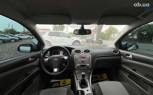Ford Focus 2009 - фото 18