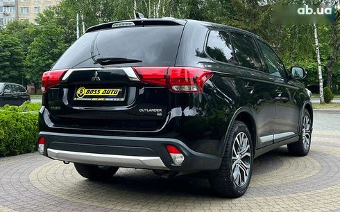 Mitsubishi Outlander 2017 - фото 7