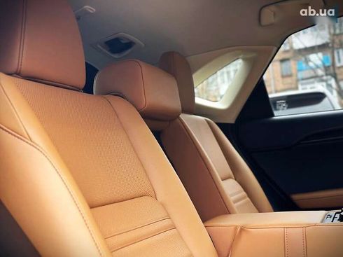 Lexus NX 2019 - фото 30