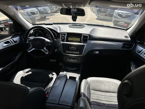Mercedes-Benz M-Класс 2012 серый - фото 19