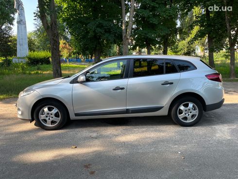 Renault Megane 2011 серый - фото 8