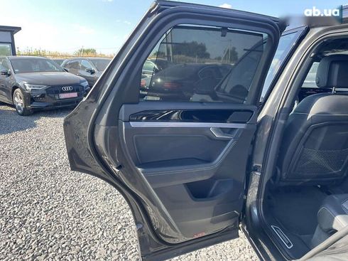 Volkswagen Touareg 2021 - фото 28