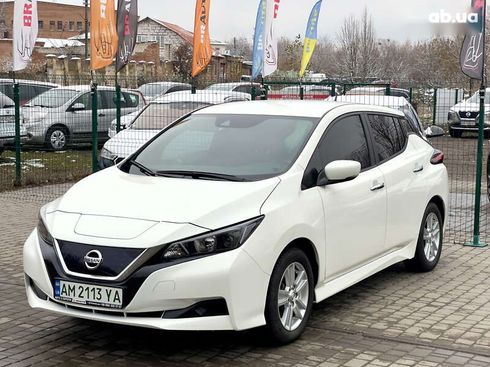 Nissan Leaf 2022 - фото 2