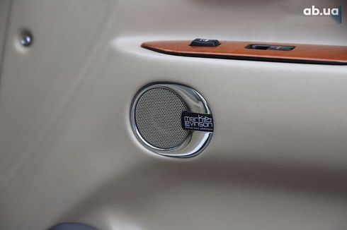 Lexus LX 2005 - фото 25