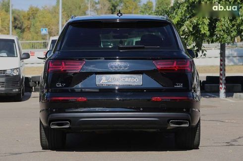 Audi Q7 2017 - фото 6