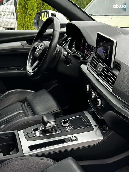 Audi Q5 2017 - фото 23