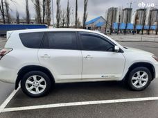 Купить кроссовер Toyota RAV4 бу Киев - купить на Автобазаре