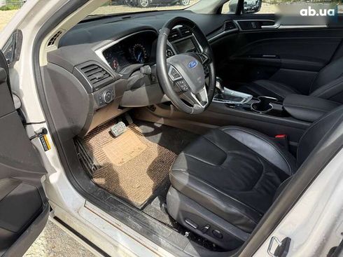 Ford Mondeo 2015 - фото 18