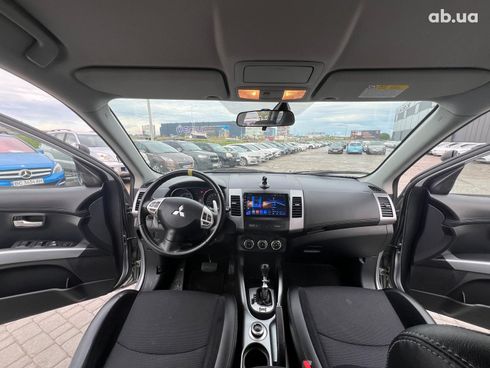 Mitsubishi Outlander 2012 серый - фото 103