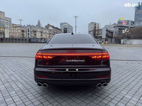 Audi S8 2021 - фото 6