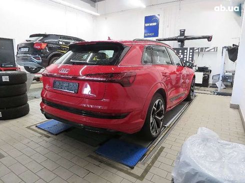 Audi e-tron S 2021 - фото 4